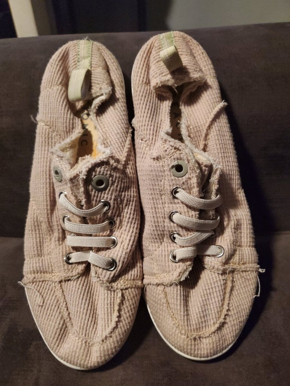 Vionic Beach Collection Pismo Lace-Up Sneaker Cameo Rose Size 8